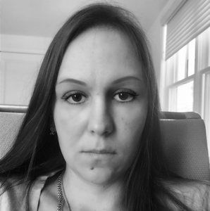 Meet your Posher, Alina